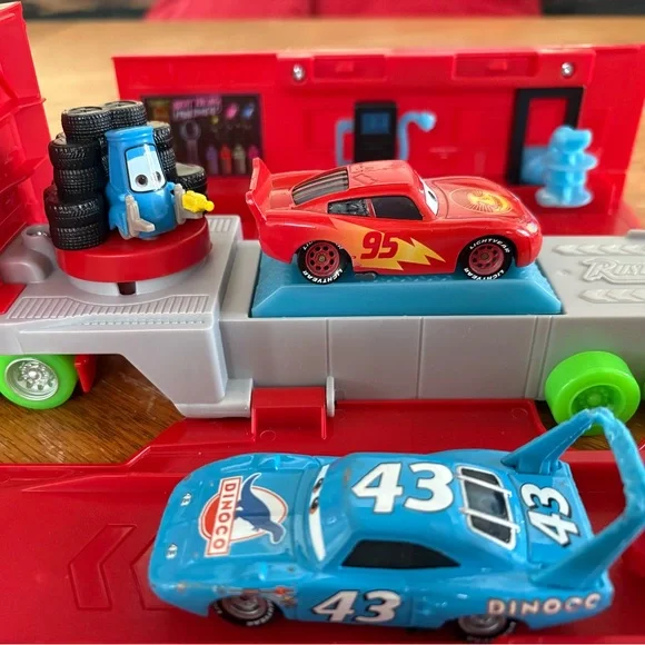 Disney Pixar Cars Glow Racers Transforming Mack + Mini Racers Hauler Truck - Picture 7 of 16